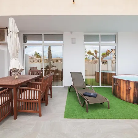 Apartmán Playa Paraiso Apartment *